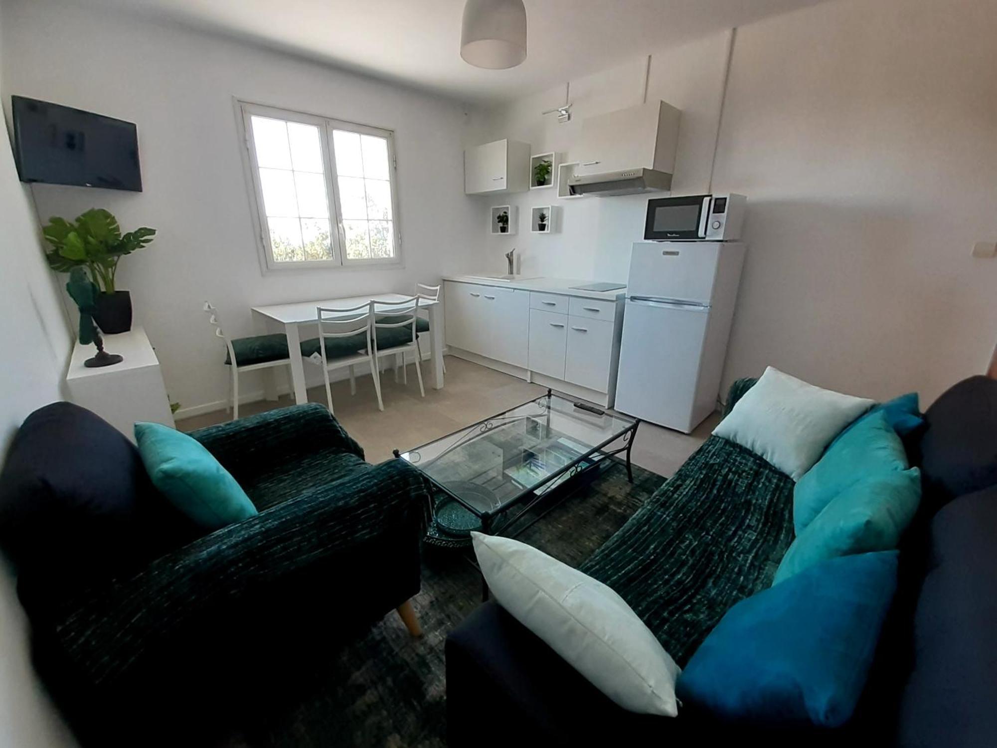 Sainte-Suzanne Joli Appartement, Piscine, Jacuzzi מראה חיצוני תמונה