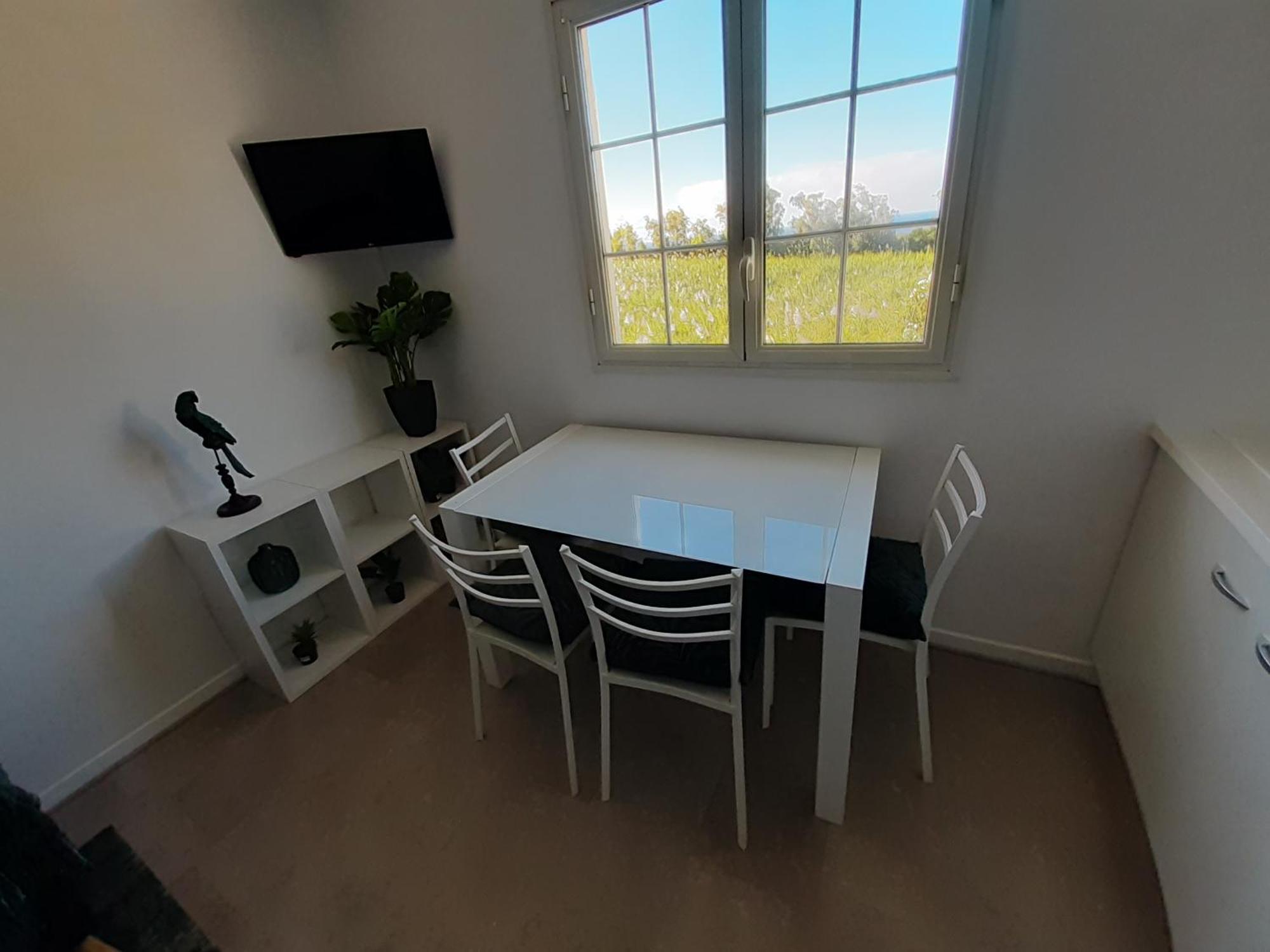 Sainte-Suzanne Joli Appartement, Piscine, Jacuzzi מראה חיצוני תמונה